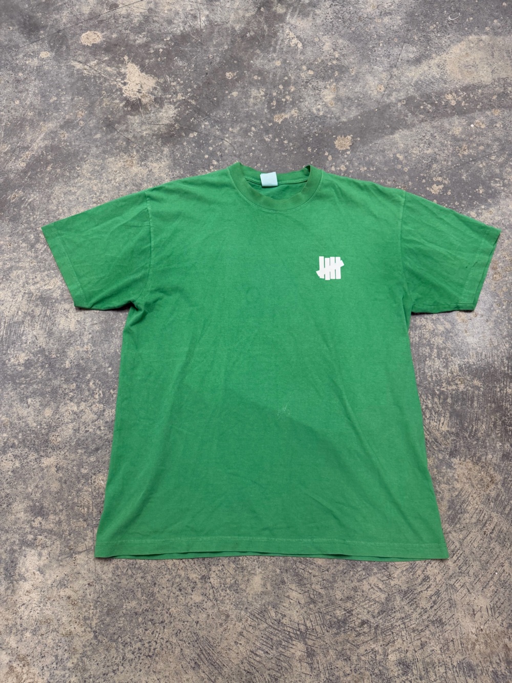 Undefeated Green Logo Crew Neck T-Shirt Size Large